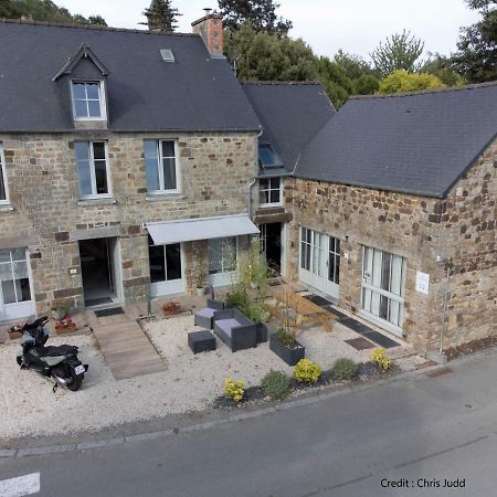 Gîtes les 2 Hermines Mont-Dol Extérieur photo
