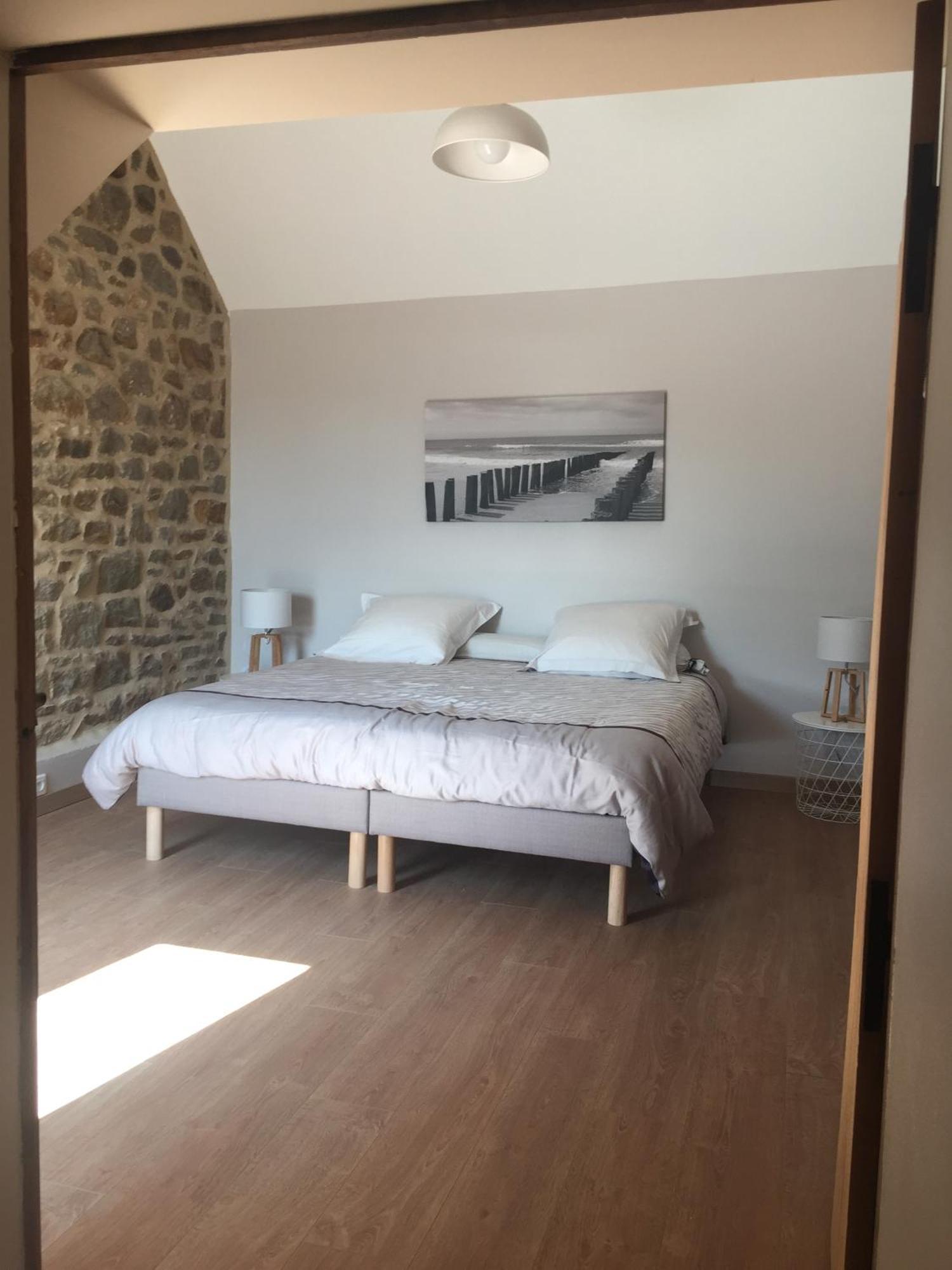Gîtes les 2 Hermines Mont-Dol Chambre photo